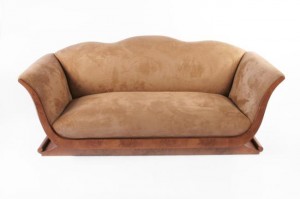 sofa w stylu art deco